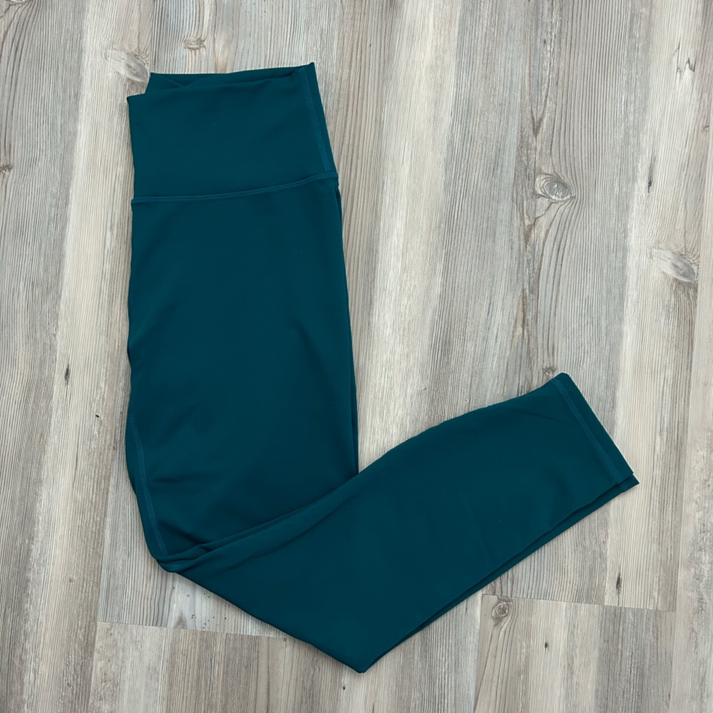 Fabletics Define PowerHold High-Waisted 7/8 Legging